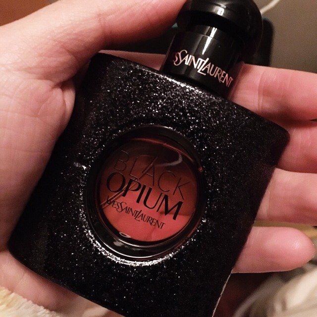 圣罗兰黑鸦片香水？