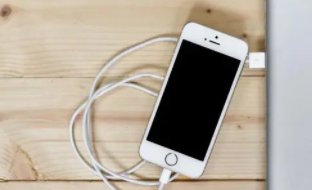 手机用数据线怎么连接电脑?