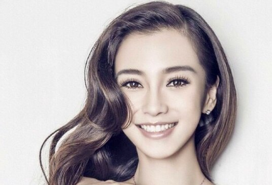 黄晓明真的和杨颖离婚了吗？