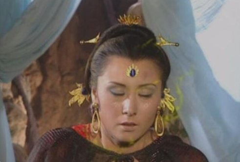 西游记中的红蟒精的本领，武器，性格特点是什么？急求。