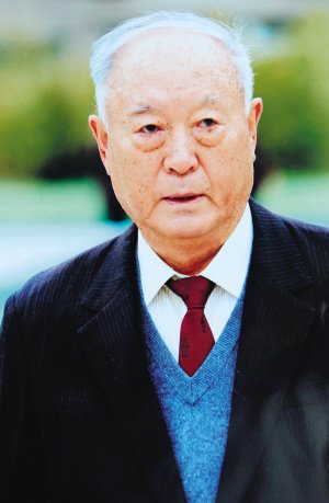 钱俊瑞的人物简介