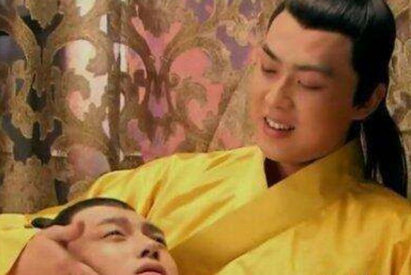 在古代，龙阳之好和断袖之癖的说法是怎么来的？