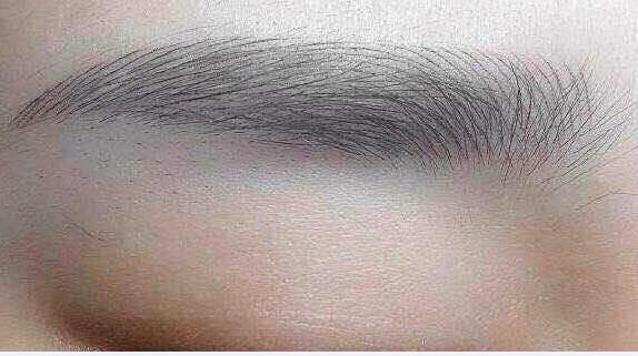 传统雾眉什么样与水雾眉，丝雾眉的区别