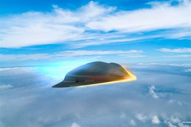 UFO追上、撞击凌空爆炸！2013年俄罗斯陨石事件到底是什么情况？