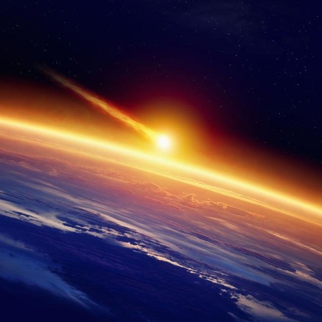 UFO追上、撞击凌空爆炸！2013年俄罗斯陨石事件到底是什么情况？