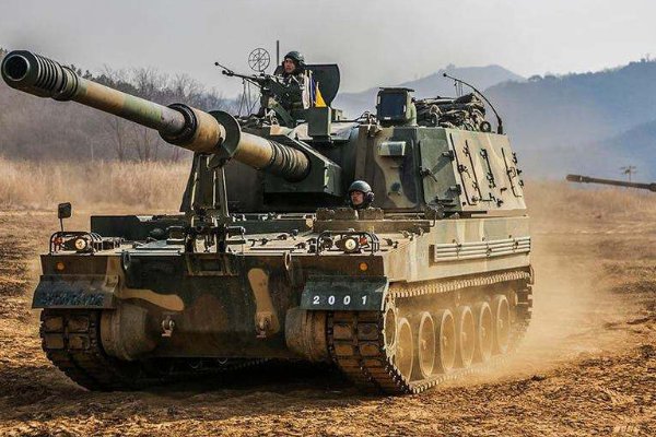 韩国K-9自行榴弹炮看似普通,为何却能获得多国的青睐?