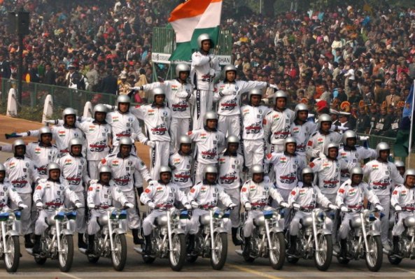 印度阅兵取消摩托车表演,取消的原因是什么?