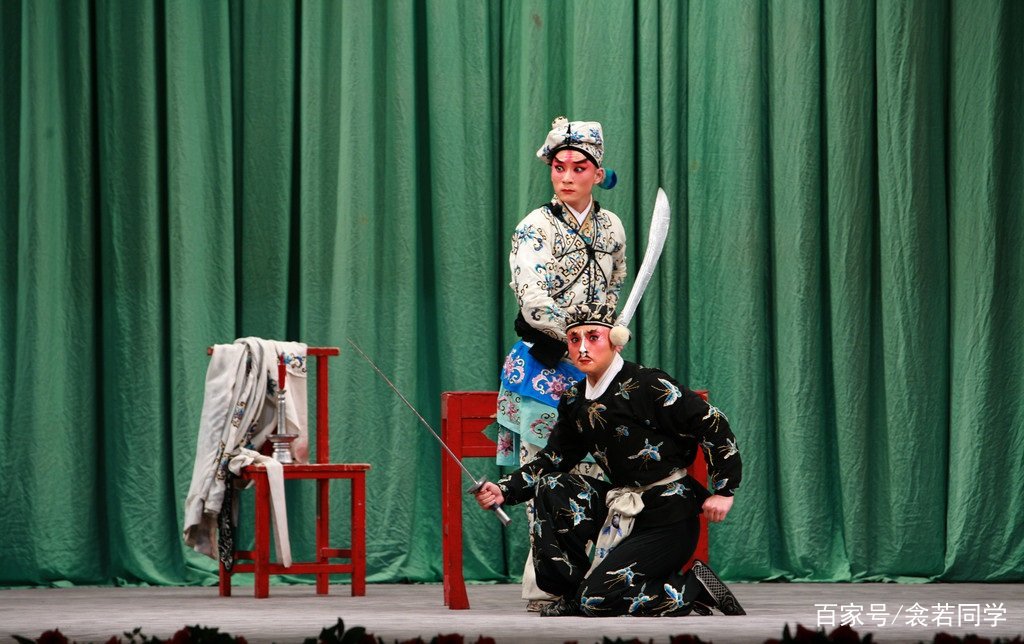 中国戏剧《三岔口》,最能表现中国戏曲的什么?