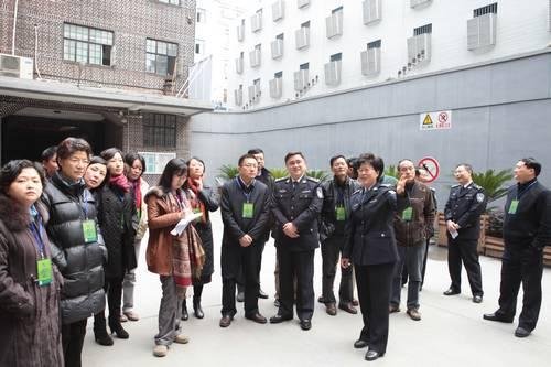 浙江省监狱管理局的内设机构