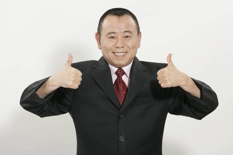 潘长江事件一度引发热议,他的女儿也深陷其中,这是怎么回事?