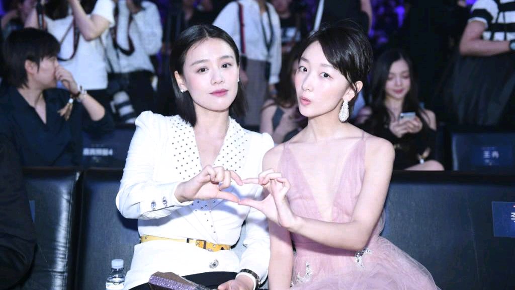 周冬雨和马思纯的关系如何？两个人是怎么认识的？