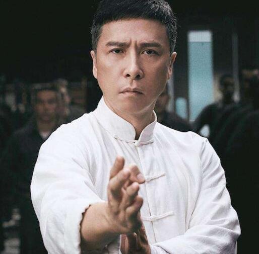 关于电影《叶问4》有个疑问，叶问真的去过美国吗？感觉电影里的叶问已经不再是真实历史中的叶问了