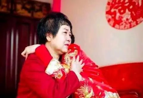 黑龙江六旬大爷杀害新婚20多天妻子,此案件中涉及哪些法律问题?