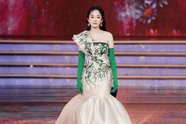 杨幂说不去了解一个人就别去评论人家的生活,你认同这句话吗?