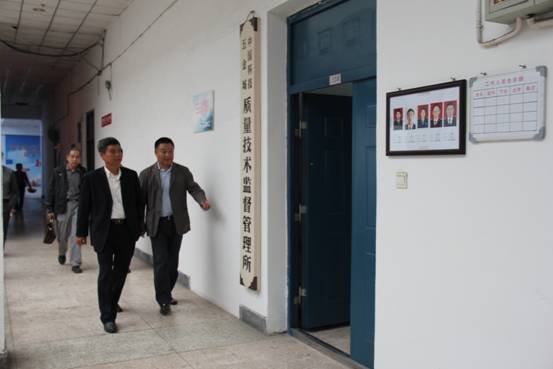 纪圣麟的作品介绍