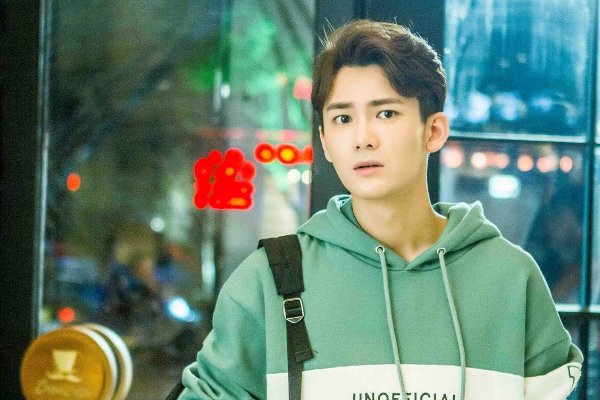 熊梓淇和张子枫演的我和两个他，演技怎么样？