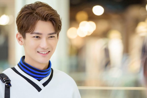 熊梓淇和张子枫演的我和两个他，演技怎么样？