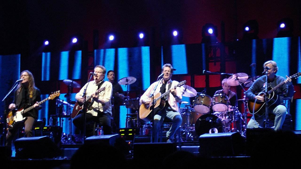 老鹰乐队 加州旅馆 歌词含义是什么 这首歌到底写的什么- - ·