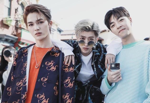 蔡徐坤的接机名叫西红柿,西红柿是他的外号吗?