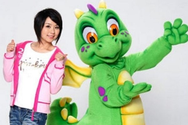 小神龙俱乐部是怎样一档节目，历任主持都有谁？