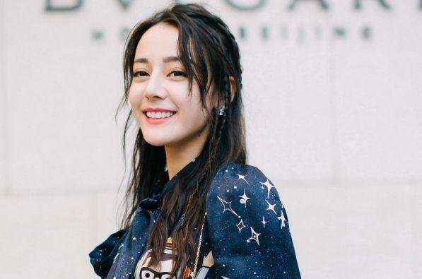 为什么迪丽热巴有妊娠纹啊？