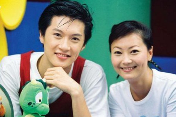 小神龙俱乐部是怎样一档节目，历任主持都有谁？