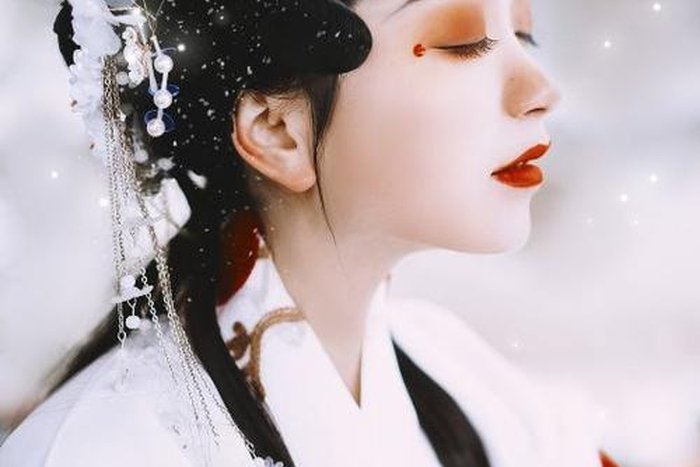 大家都说戏子无情，这里是有什么典故或者故事吗？