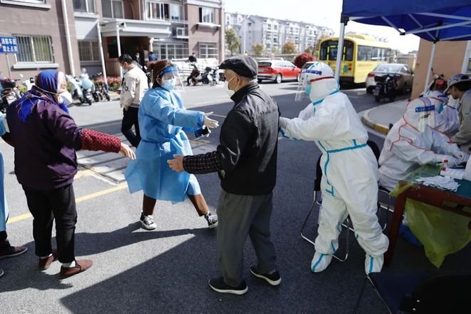 上海一居民静止30天，这30天他都是如何过来的？