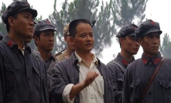 覃日昌原型是谁