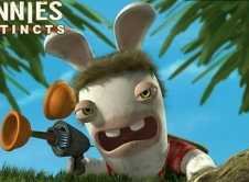 电影《卑鄙的我》中，超抢戏的配角小黄人的原型是什么？