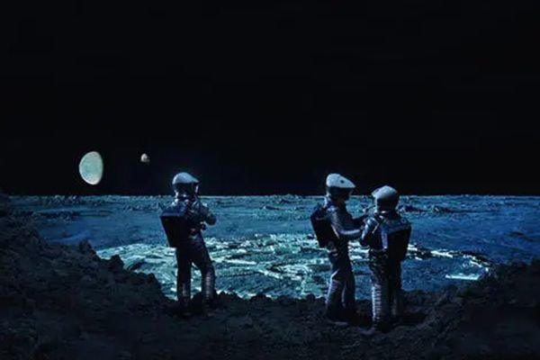 从太空回来身体会有变化吗 太空回来的不是本人