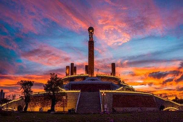 太阴历是谁发明的？古巴比伦人还是古埃及人？ 古埃及人是发明了什么？太阳历么？