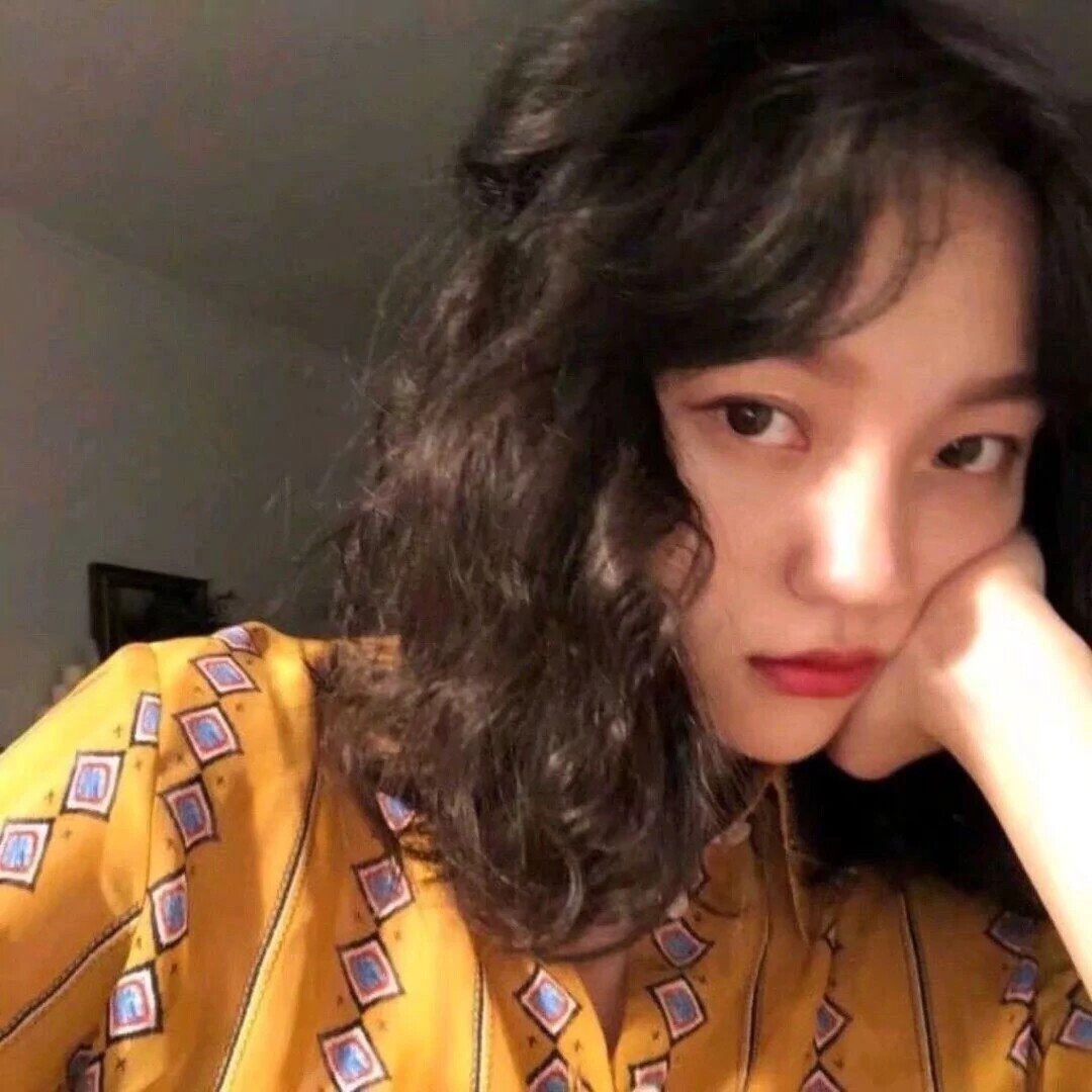 初恋是一段苦涩甜蜜的回忆，面对初恋，该如何释怀？