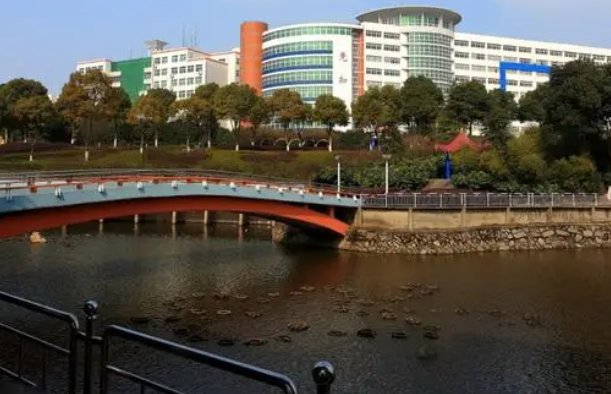 九江学院录取分数线2023专科生