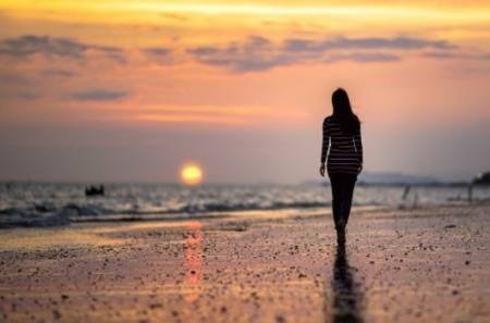 哪个少女不善怀春,哪个少男不善钟情什么意思?