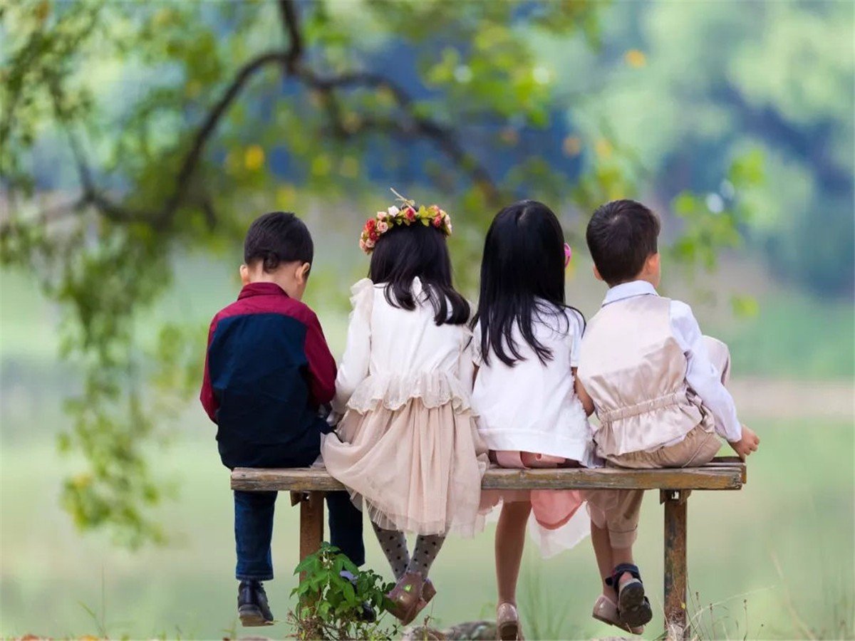 Luna因雪莉离世悲痛到退出音乐剧，她和雪莉的关系有多好？