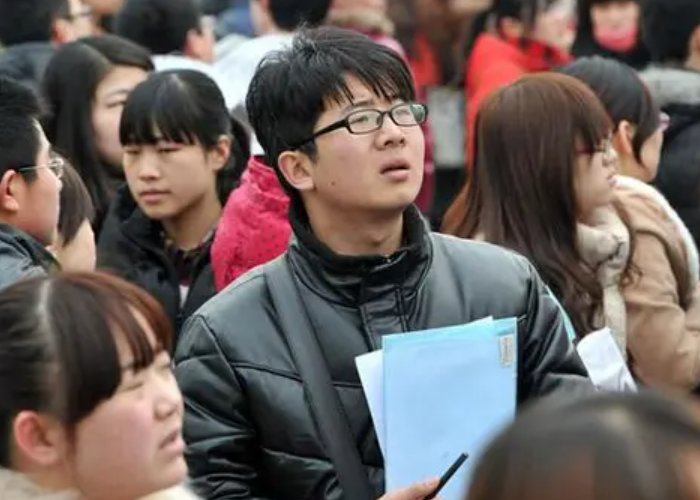 岗位需求大于人数,为何仍有就业压力?