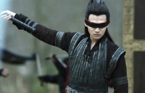 《庆余年》中五竹在神庙里为什么要杀范闲？