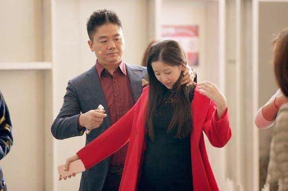 刘强东没想到，章泽天下了好大一盘棋，她究竟是傻白甜还是大女主？