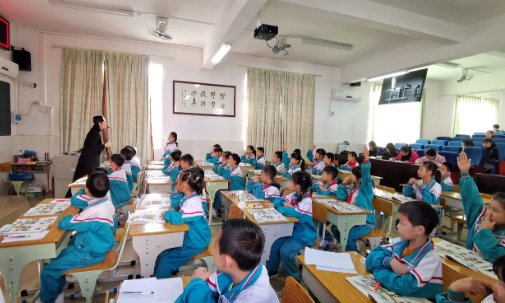 没带罩子被捏了一节课是什么感受