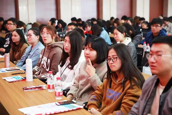 战争是用以解决什么之间的矛盾