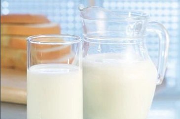 你说你想喝热牛奶我给你但你又说吸管太粗了啥意思？