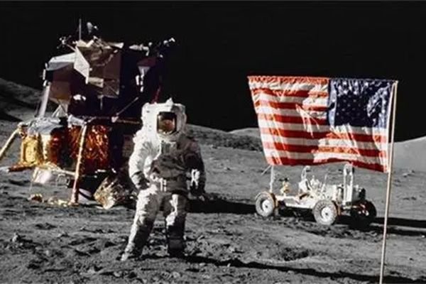 从太空回来身体会有变化吗 太空回来的不是本人