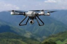 上海用无人机监控社区扫码，“千里眼”无死角巡航！能否有人逃过其法眼？