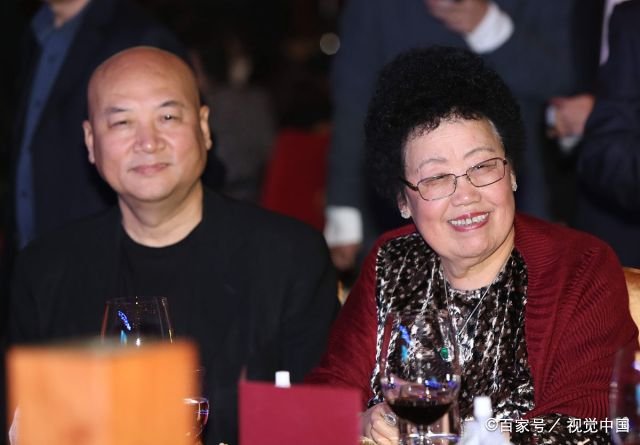 女富豪陈丽华吃了“唐僧肉”,那么她的前夫是谁,为什么离婚呢?