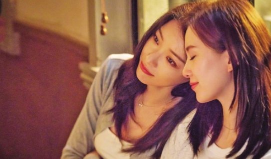 求亦舒《流金岁月》人物关系？