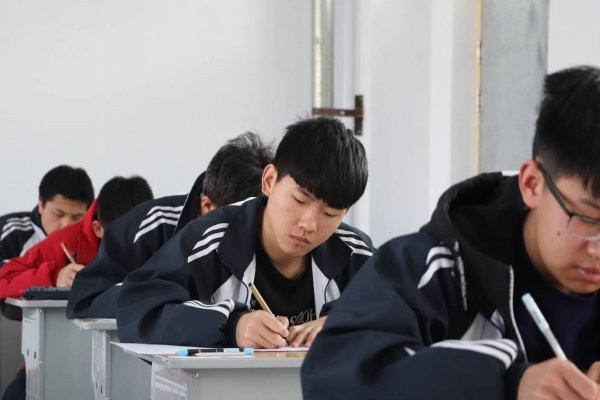 不以己悲不以物喜是什么意思