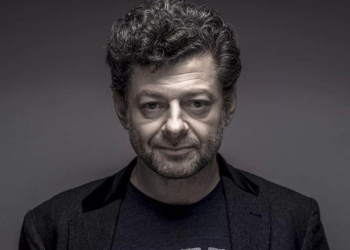 邬君梅老公的个人资料简介