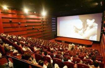 电影迟早要下线，为什么还有那么多人愿意花钱去电影院去看？