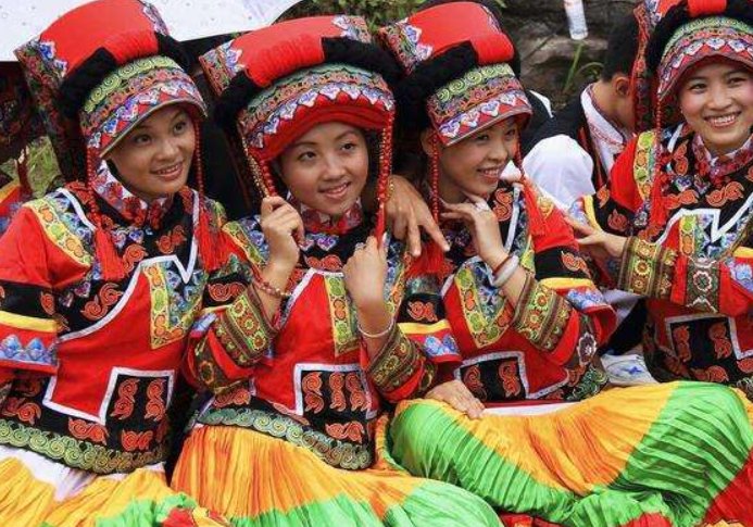 摸奶节是什么时候？